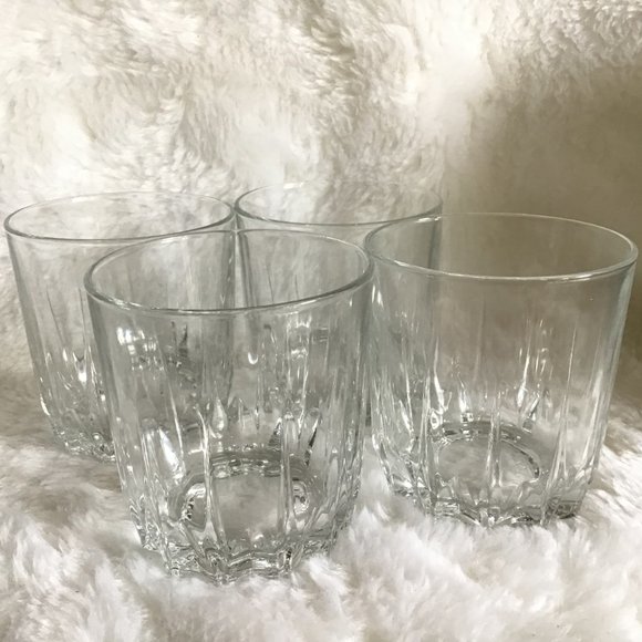Set of 4 Vintage Tumbers/Glasses - Picture 4 of 6